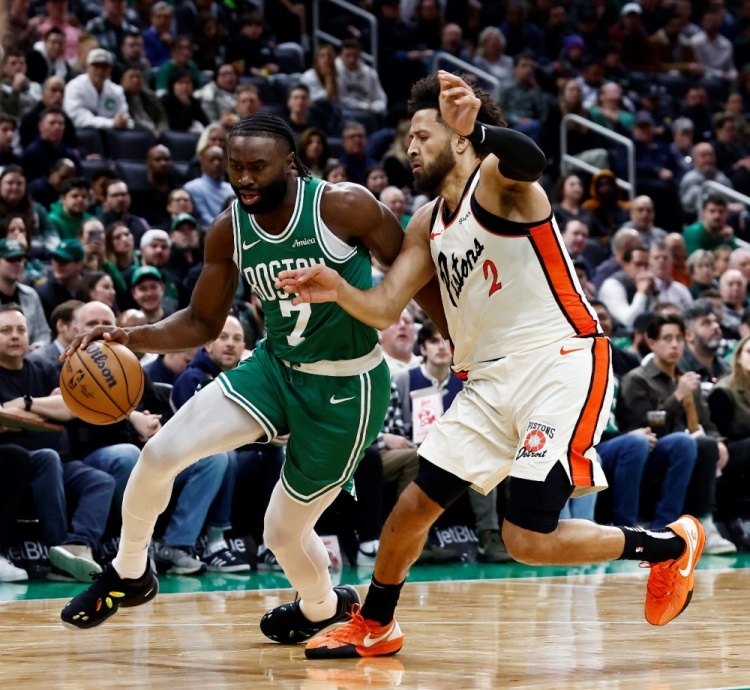 官方网址-周一竞彩篮球强档：东部榜首大战 凯尔特人对决活塞